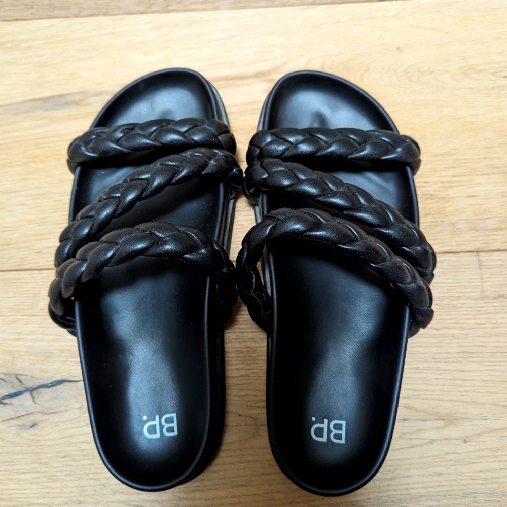 BP Nordstrom brand slides size 6.5